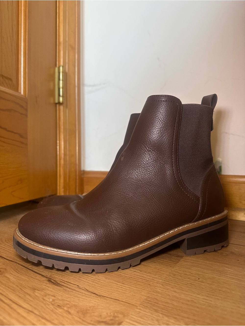 Classic Women's Brown Chelsea Combat Boot - Rugged Lug Sole